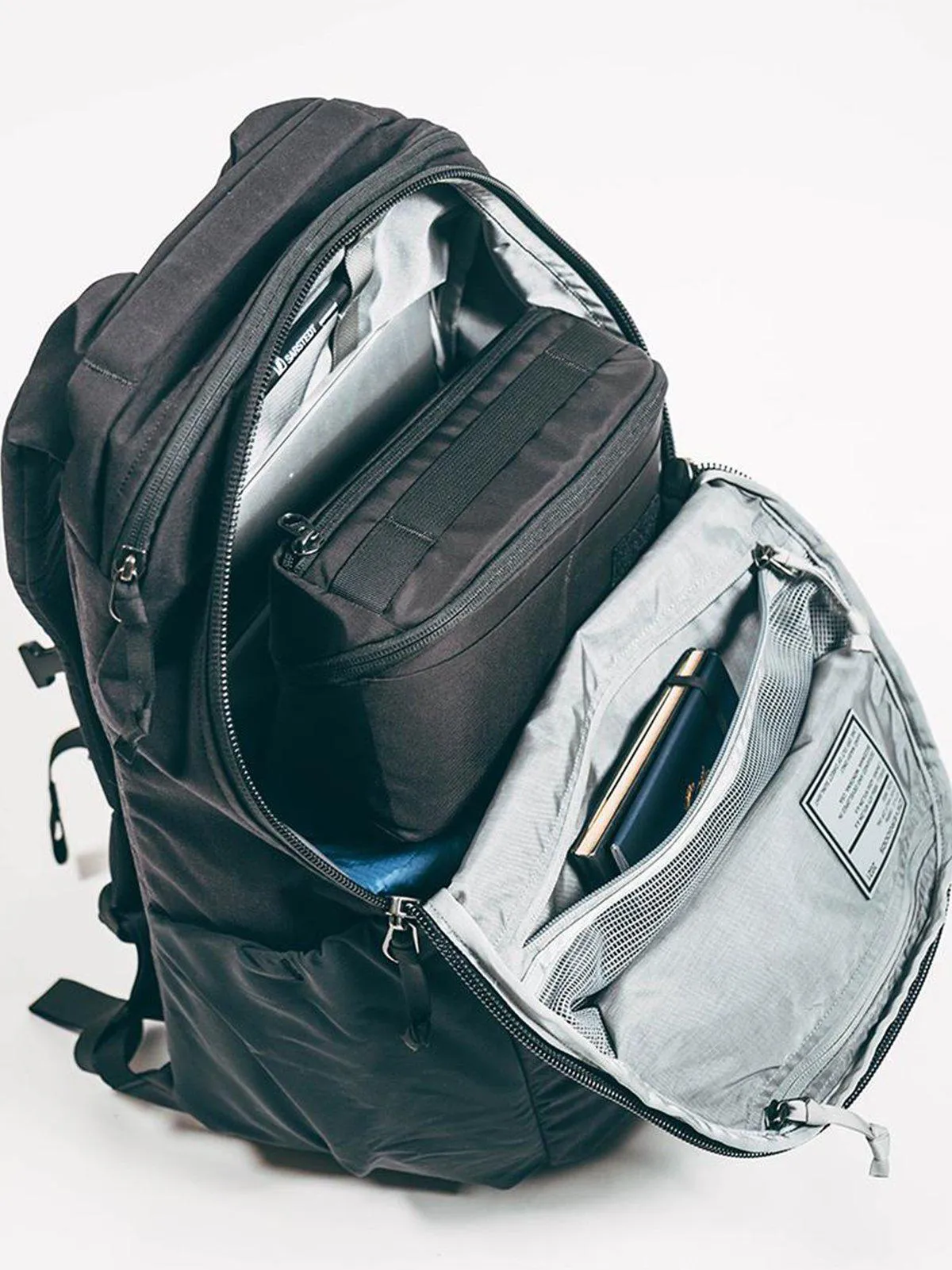 Evergoods Civic Half Zip 26L CHZ26