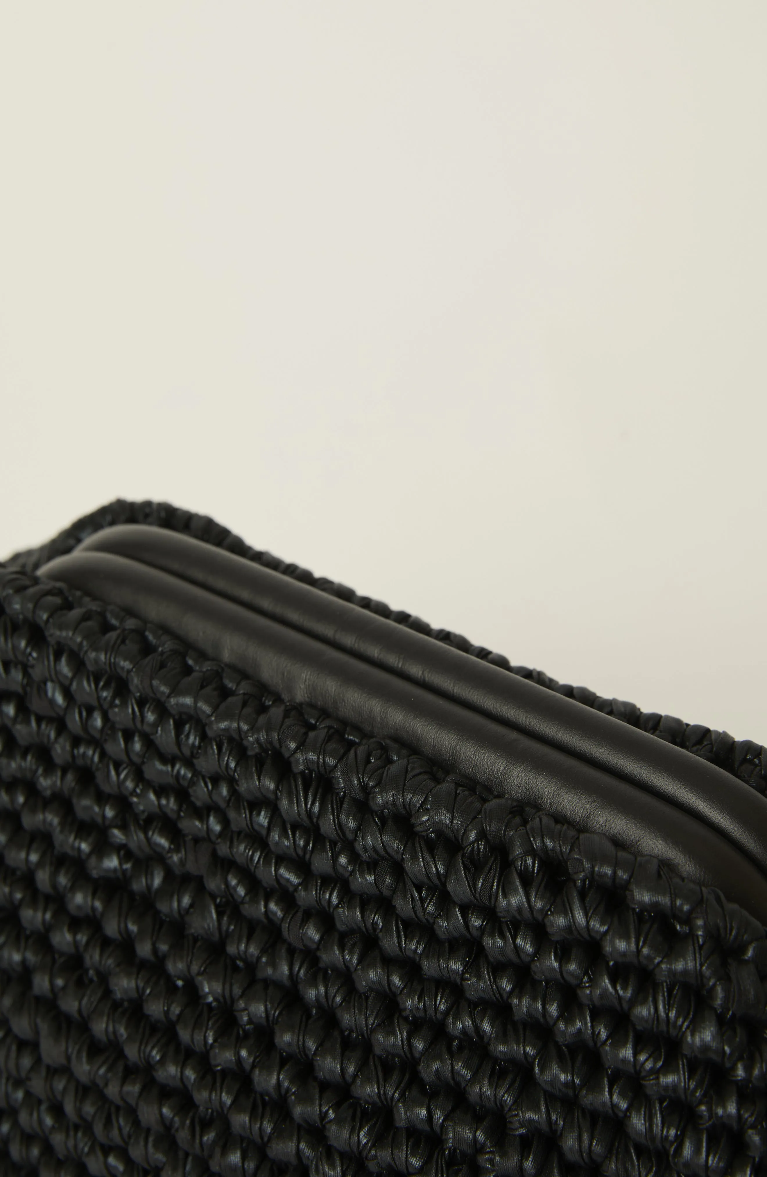 NOVA CLUTCH (Final Sale)